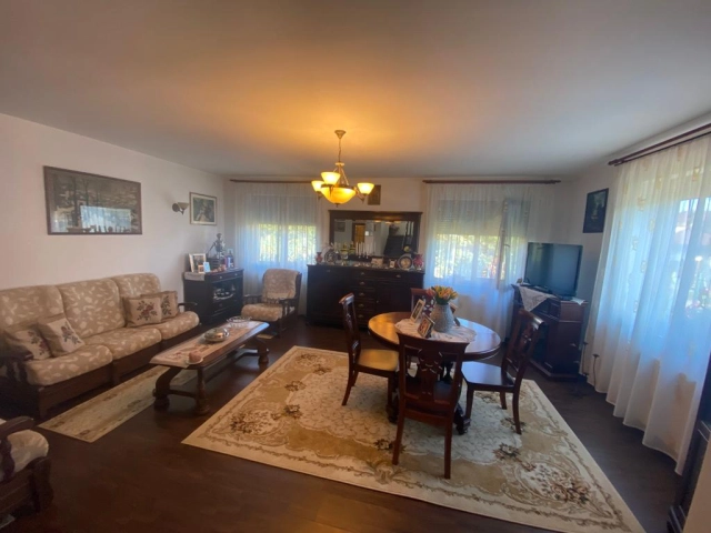 Apartament 4 camere - Popas Pacurari