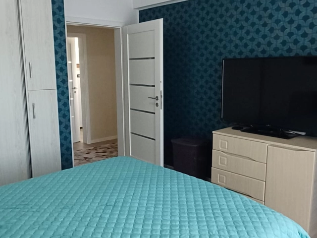 Apartament 4 camere - Miroslava