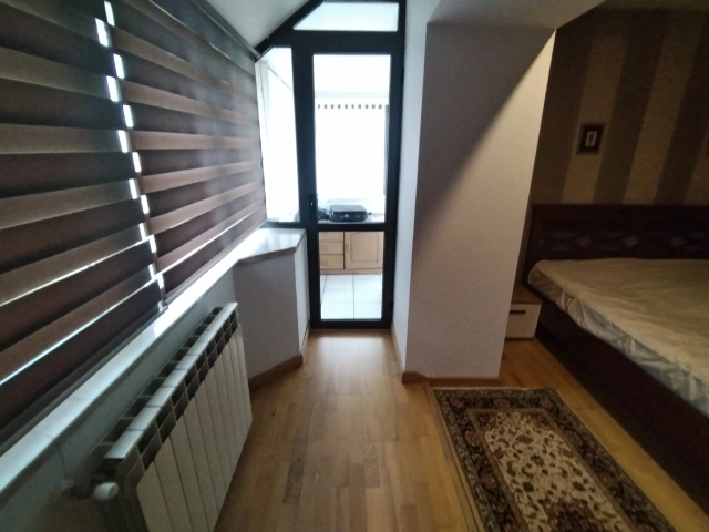 Apartament 3 camere - Centru
