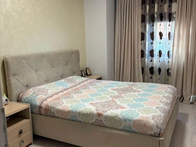 Apartament 3 camere - Centru
