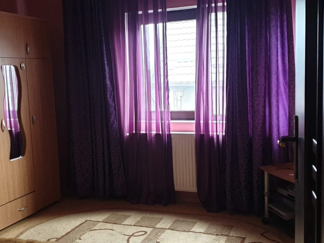 Apartament 5 camere - Barnova