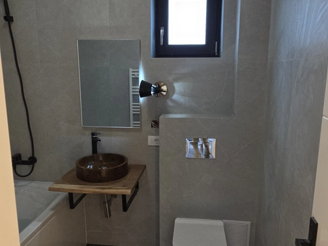 Apartament 3 camere - Valea Lupului