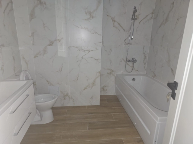 Apartament 3 camere - Popas Pacurari