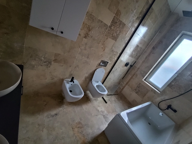 Apartament 4 camere - Miroslava