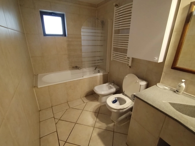 Apartament 3 camere - Centru