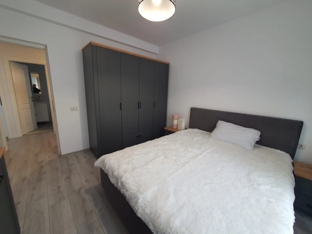 Apartament 4 camere - Bucium