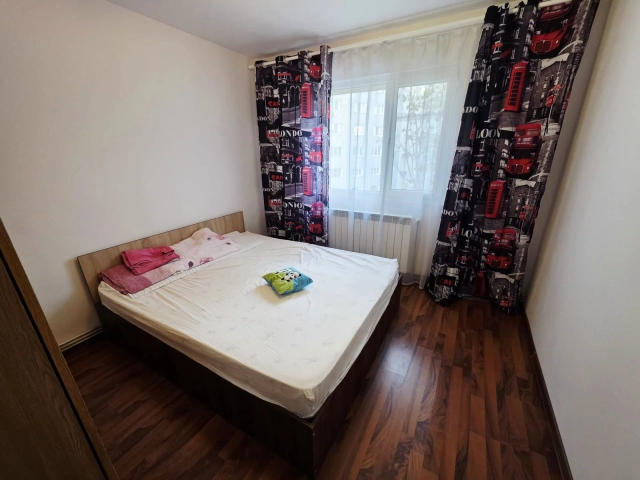 Apartament 3 camere - Alexandru cel Bun