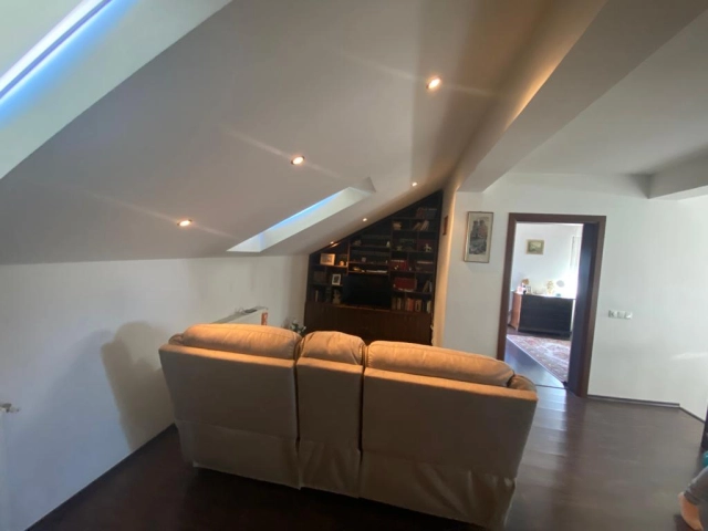 Apartament 4 camere - Popas Pacurari