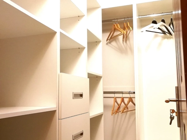 Apartament 3 camere - Podu Ros