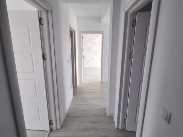 Apartament 4 camere - Bucium