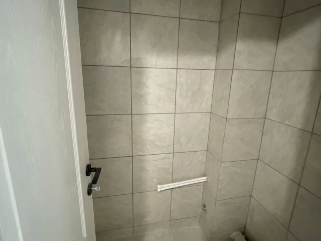 Apartament 3 camere - Tomesti