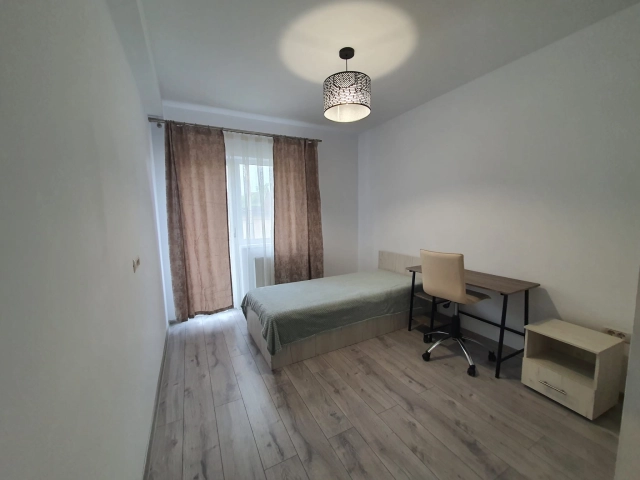 Apartament 4 camere - Bucium