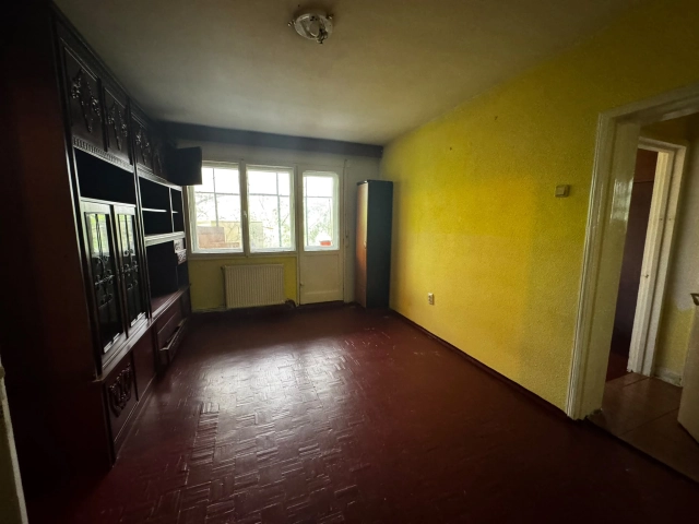 Apartament 3 camere - Podu Ros