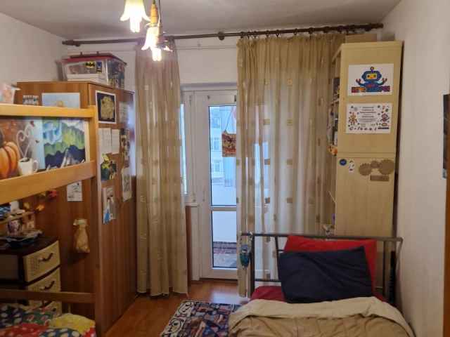 Apartament 4 camere - Gara