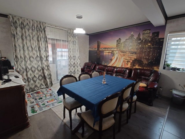 Apartament 3 camere - Miroslava