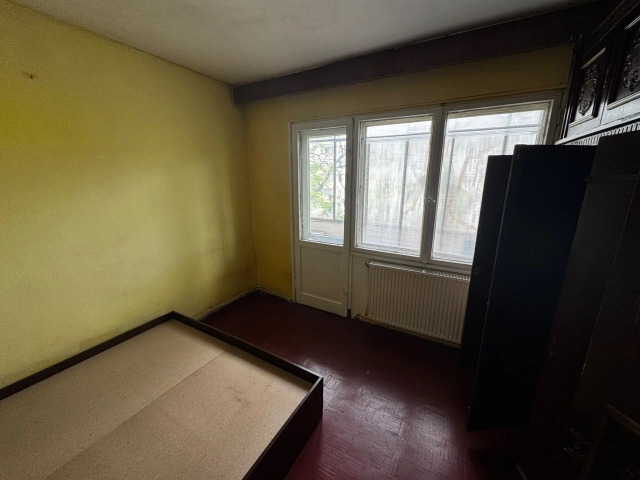 Apartament 3 camere - Podu Ros