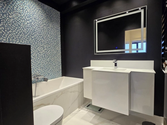 Apartament 4 camere - Centru
