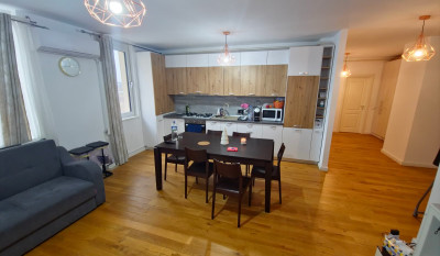 Apartament de vanzare 3 camere CUG 161189