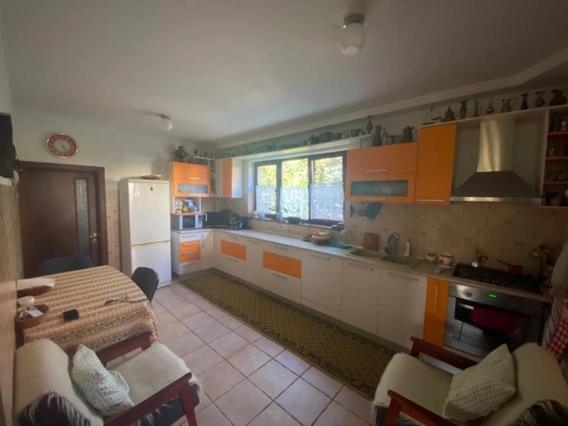 Apartament 4 camere - Popas Pacurari