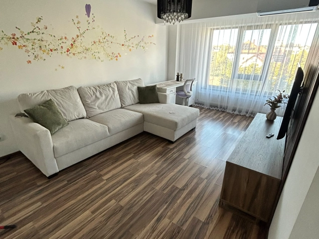Apartament 3 camere - Valea Lupului