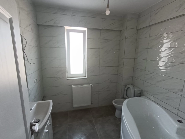 Apartament 3 camere - Popas Pacurari